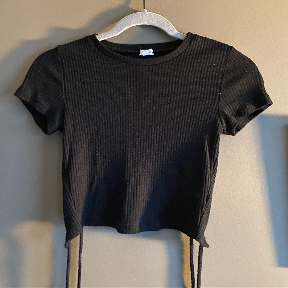 Garage cropped tie back top